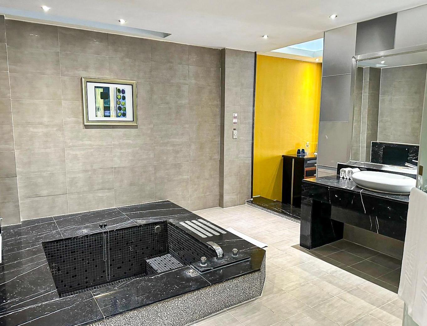 All-Ur Boutique Motel-Jhu Shan Branch Zhushan Buitenkant foto
