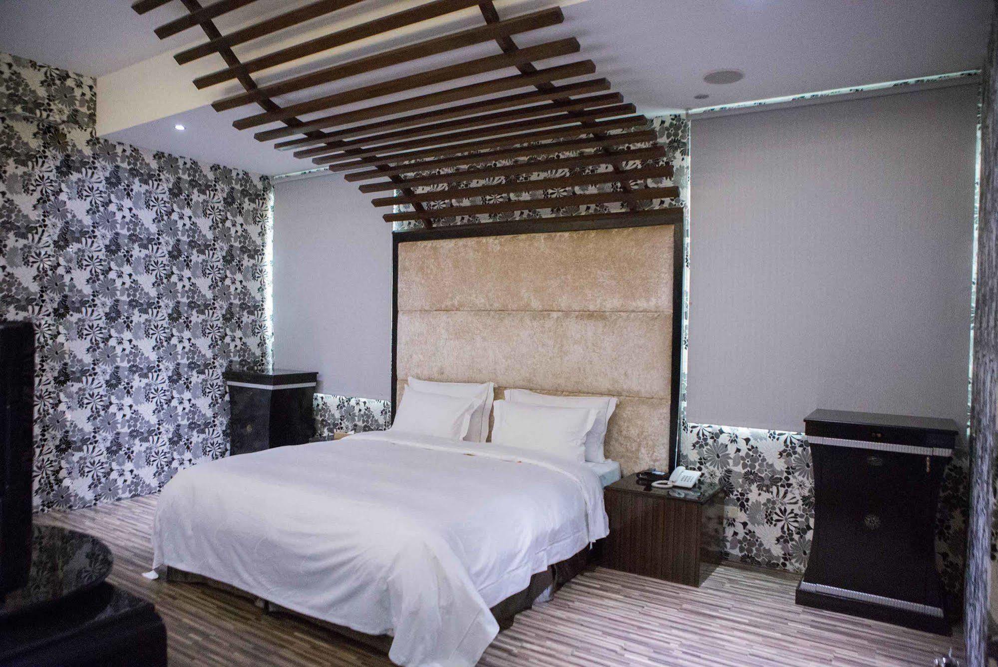 All-Ur Boutique Motel-Jhu Shan Branch Zhushan Buitenkant foto